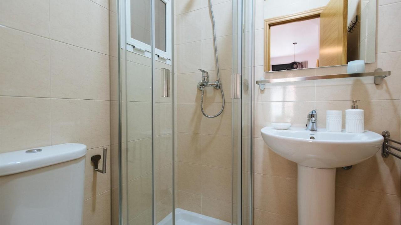 Chiqui And Vicente Suite Apartments Sevilla Eksteriør billede