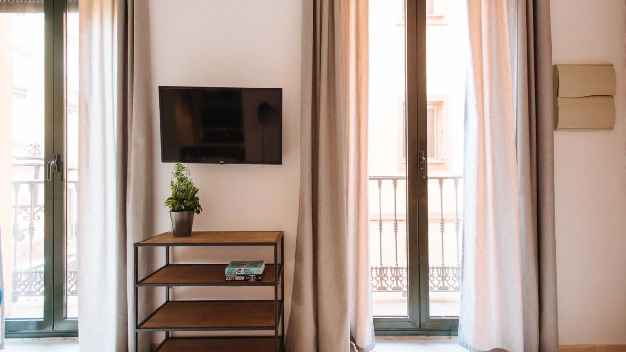 Chiqui And Vicente Suite Apartments Sevilla Eksteriør billede