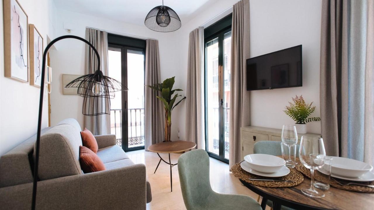 Chiqui And Vicente Suite Apartments Sevilla Eksteriør billede