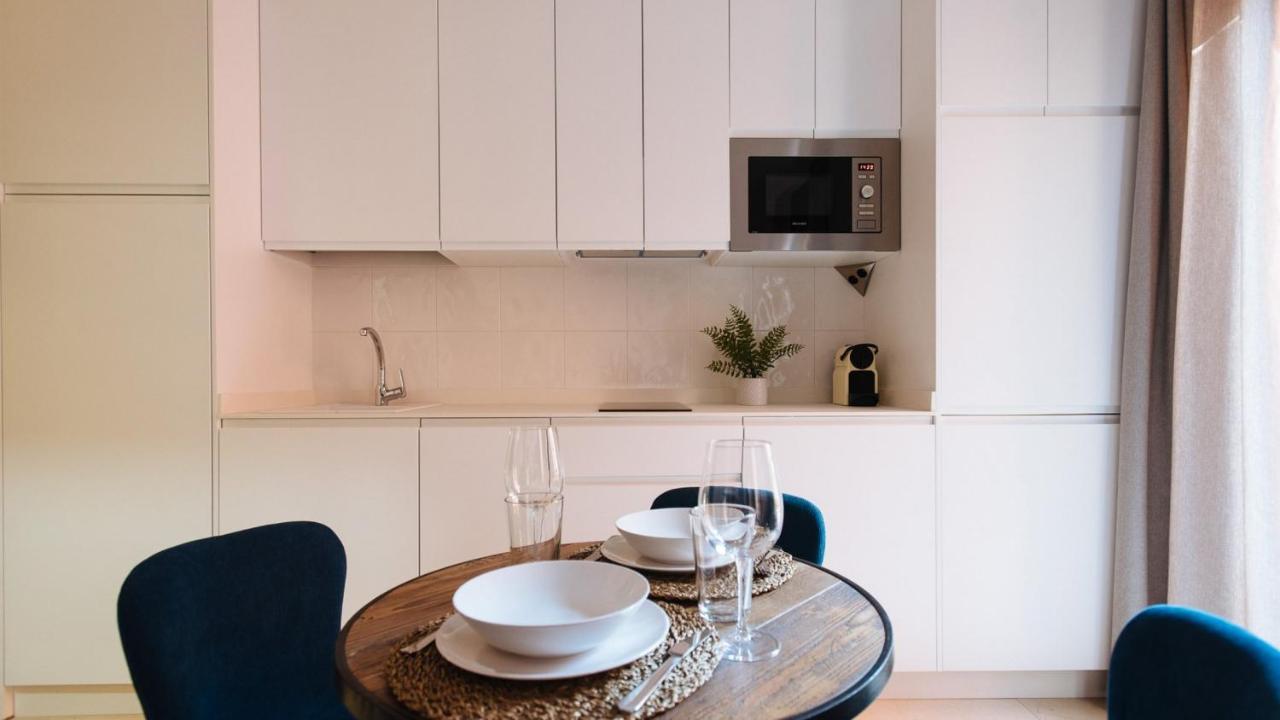 Chiqui And Vicente Suite Apartments Sevilla Eksteriør billede